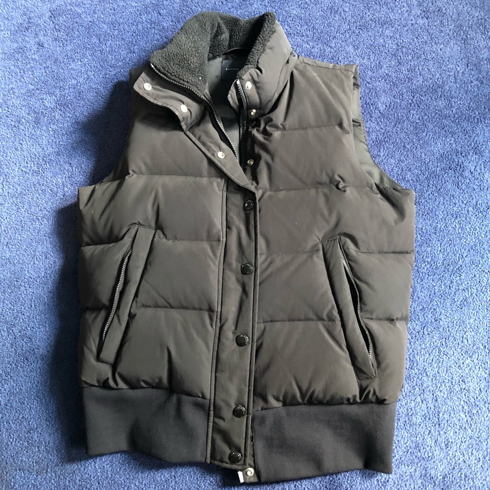 Banana Republic puffer vest
